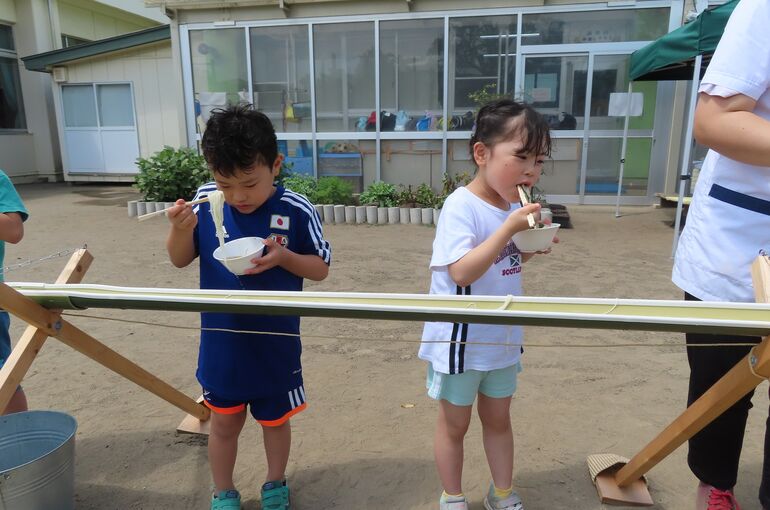 流しそうめん　隣家