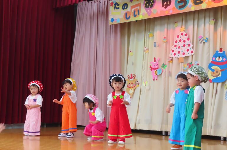 お遊戯1歳